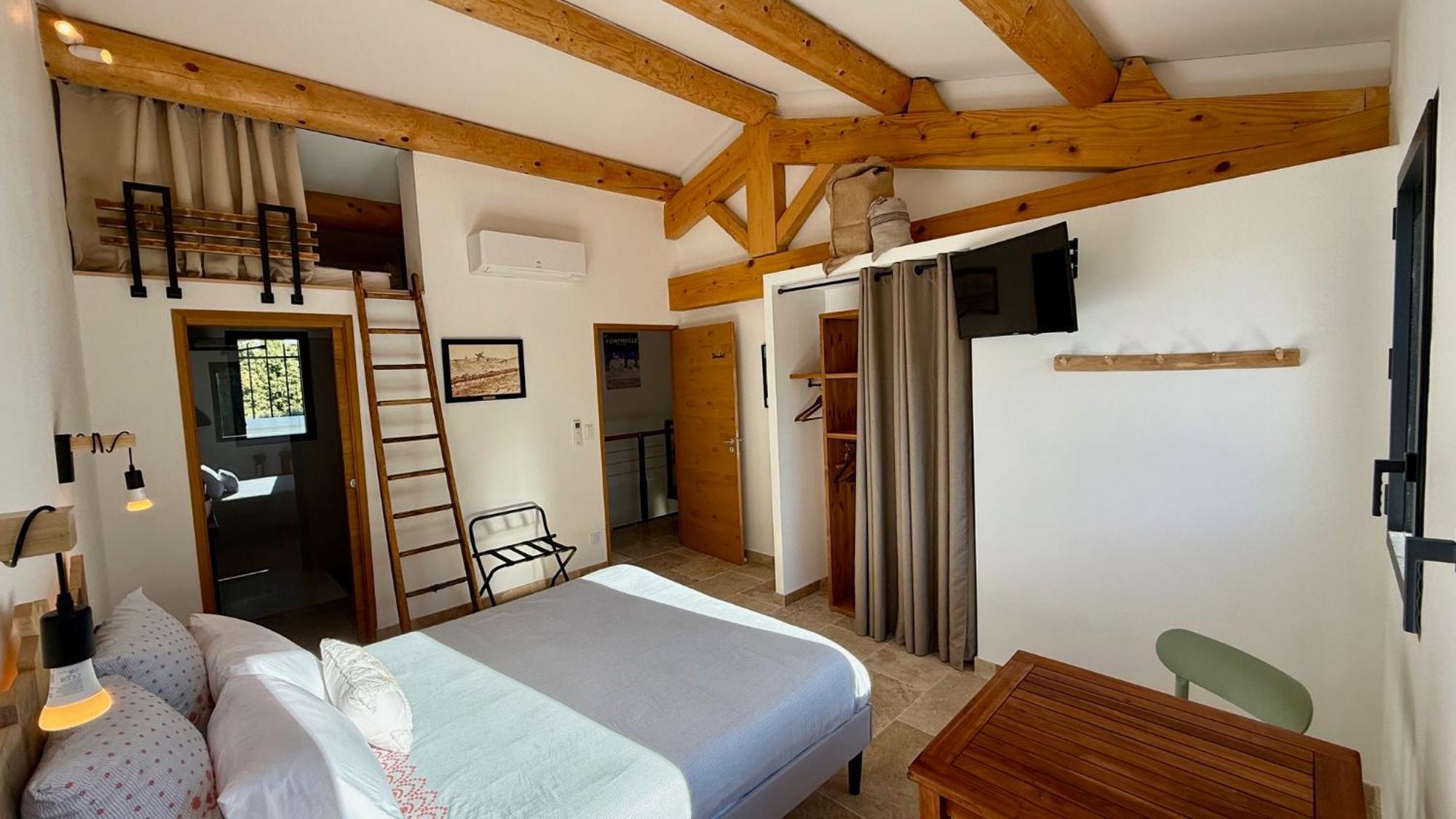 Bed and Breakfast Mas Campau Fontvieille Exteriér fotografie